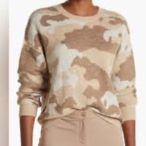 Lucky Brand crew neck camo sweater size L